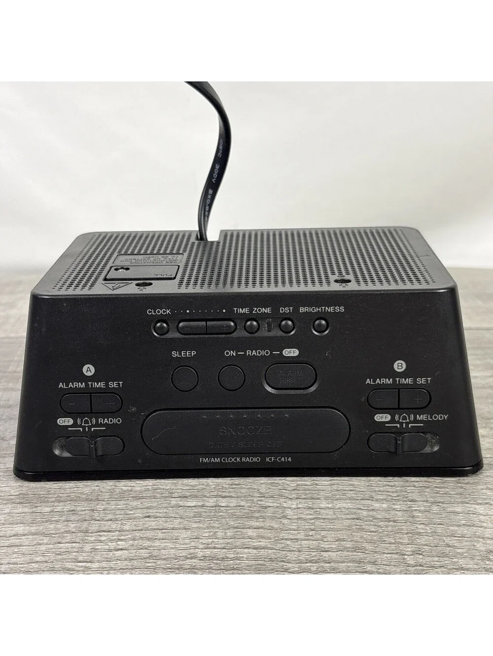 Sony Dream Machine Dual Alarm Clock Radio (Model ICF-C414)